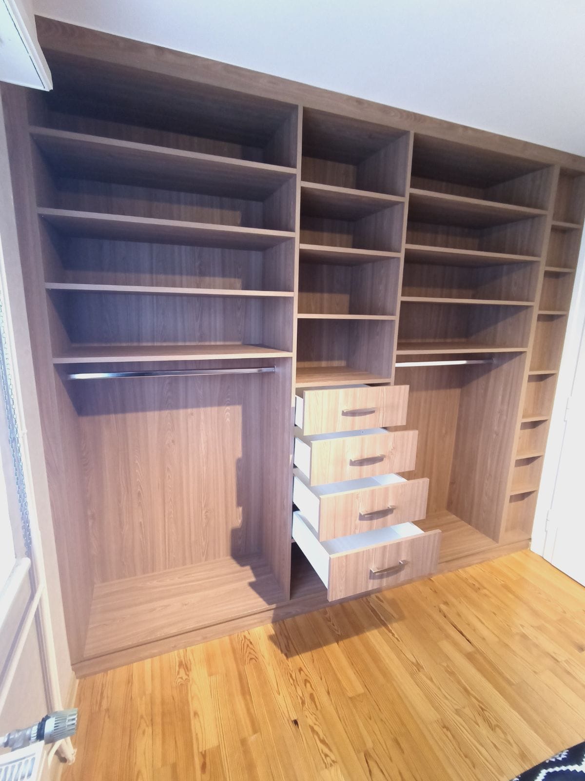405262337_793947982538362_2062658770444318412_N | Menuiserie d'Ys Pourquoi acheter un dressing sur mesure ? Strasbourg