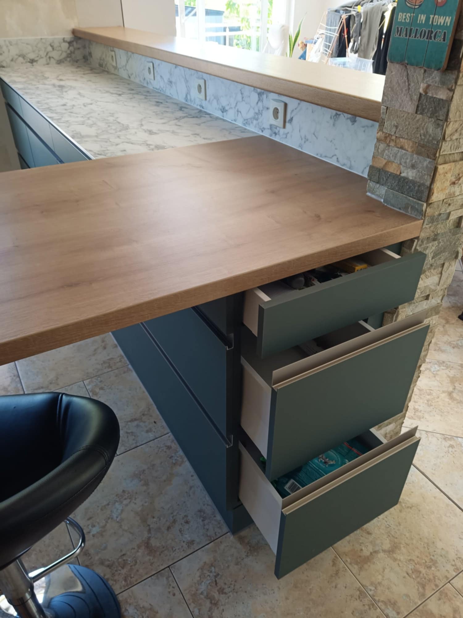 23 | Menuiserie d'Ys Sortilèges de rangement et chaudrons bien rangés : la magie du sur-mesure Hœnheim 21